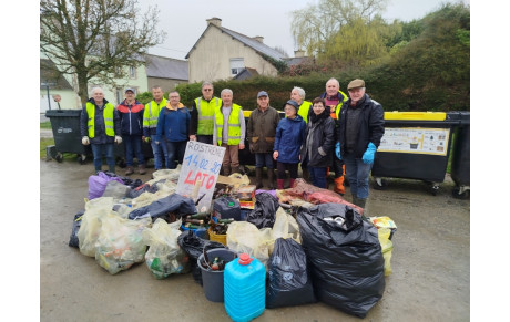 RAMASSAGE DES DECHETS